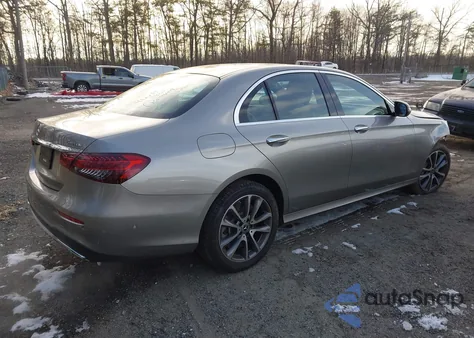 2021 Mercedes-Benz E 450 4Matic z USA, uszkodzony, nr VIN W1KZF5KB2MB001362